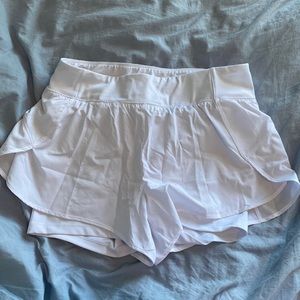 Velocity: shorts: Medium